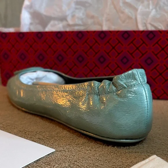 Tory Burch Aqua Flats with Logo Detail - Picture 3 of 6